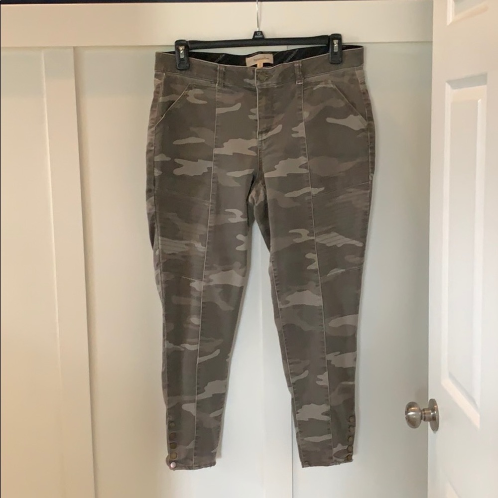 Rewind Camo Jeans